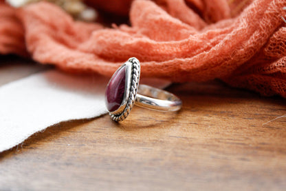 Purple spiny oyster ring (Sz. 5.5)