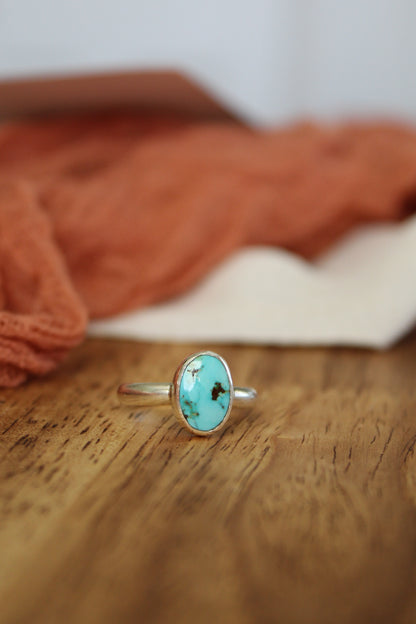 Dainty Kingman Ring (Sz.8)